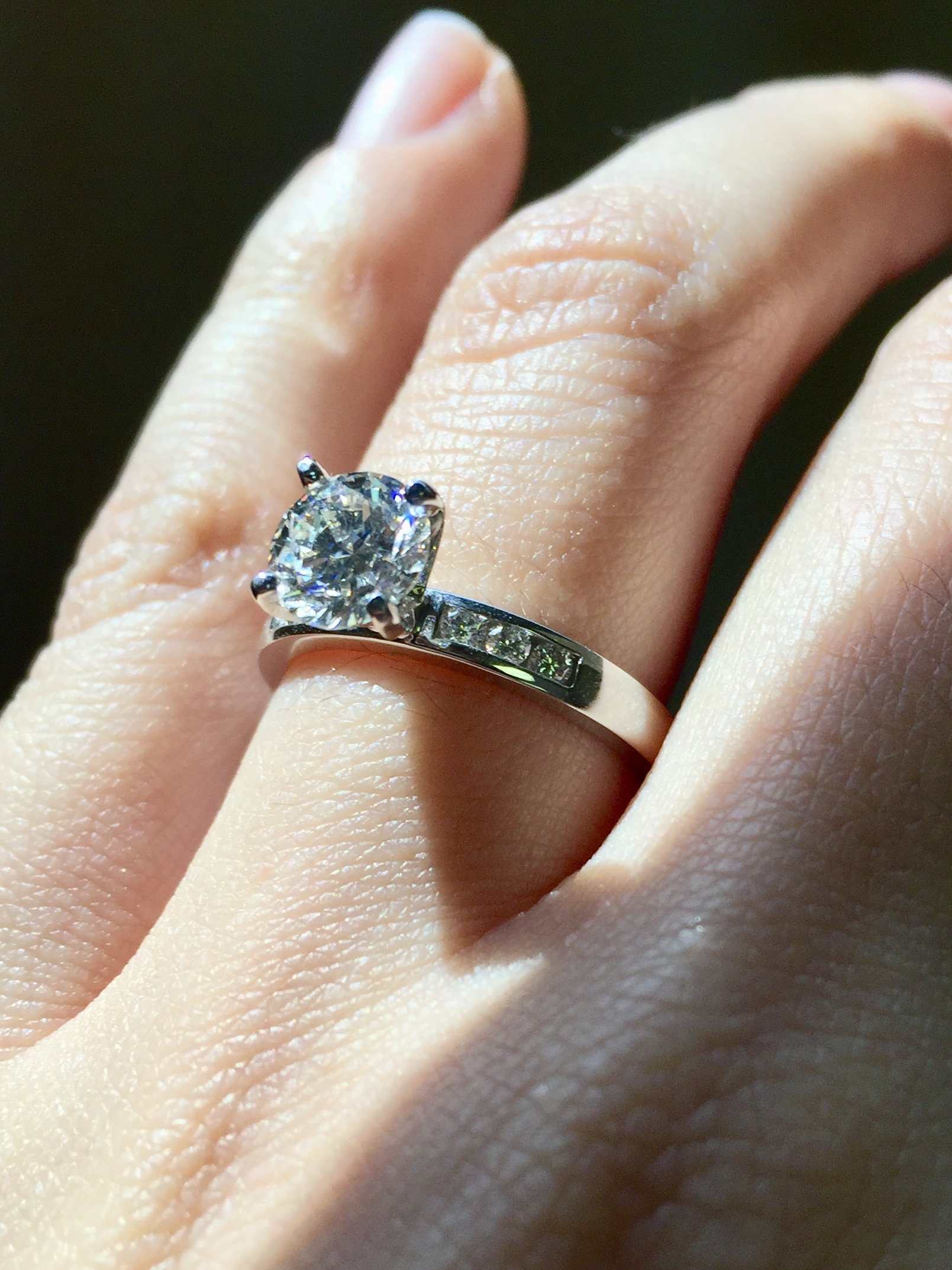 1.05 Carat center Diamond modern engagement ring (matching ...