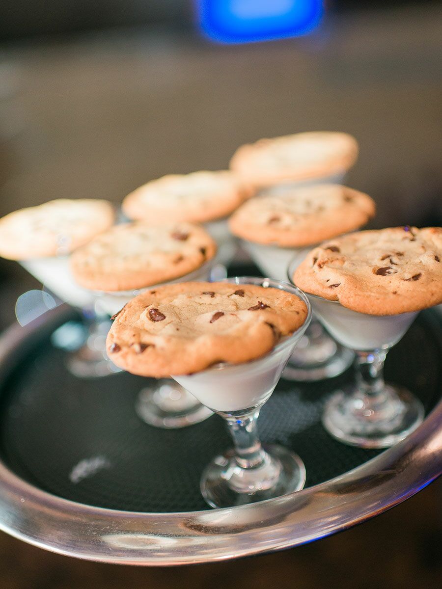 15 Tasty Ways to Serve Cookies at Your Wedding in 2020 ...