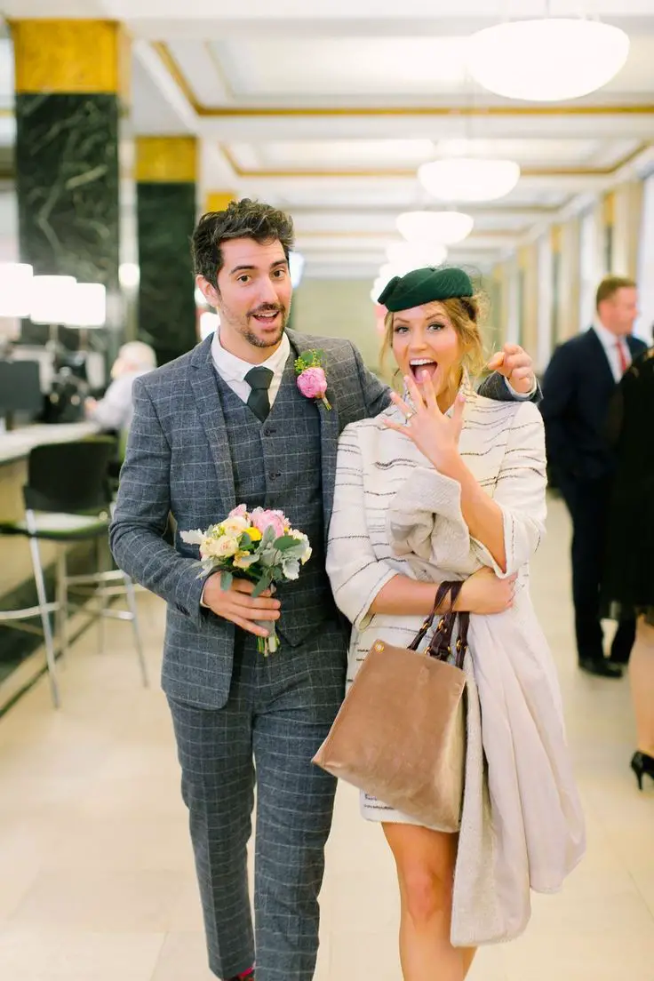 25 Gorgeous Photos That Will Convince You To Have A Courthouse Wedding ...