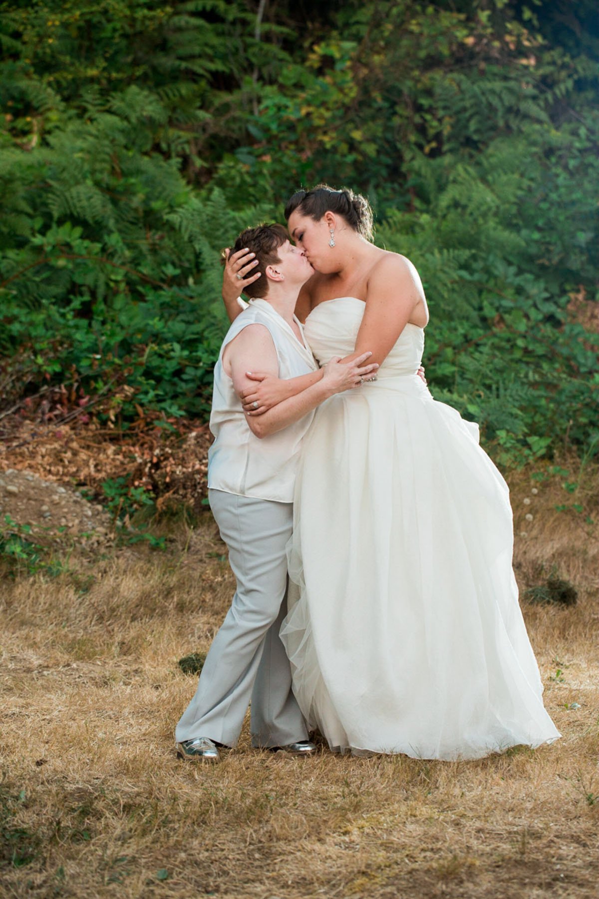 31 Best Photos Backyard Wedding Dress Ideas : Michael ...