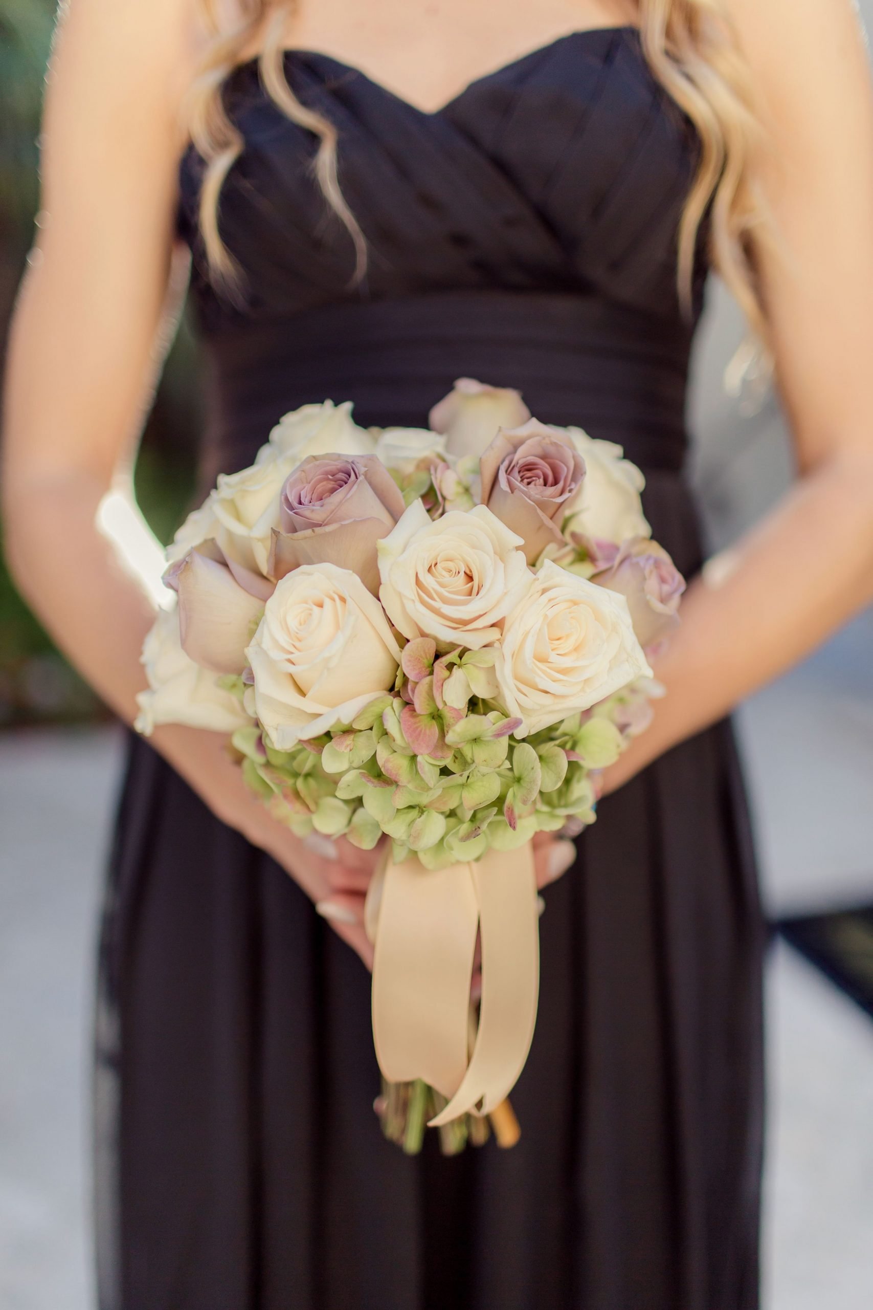6 Ways To Save Money On Your Wedding Flowers