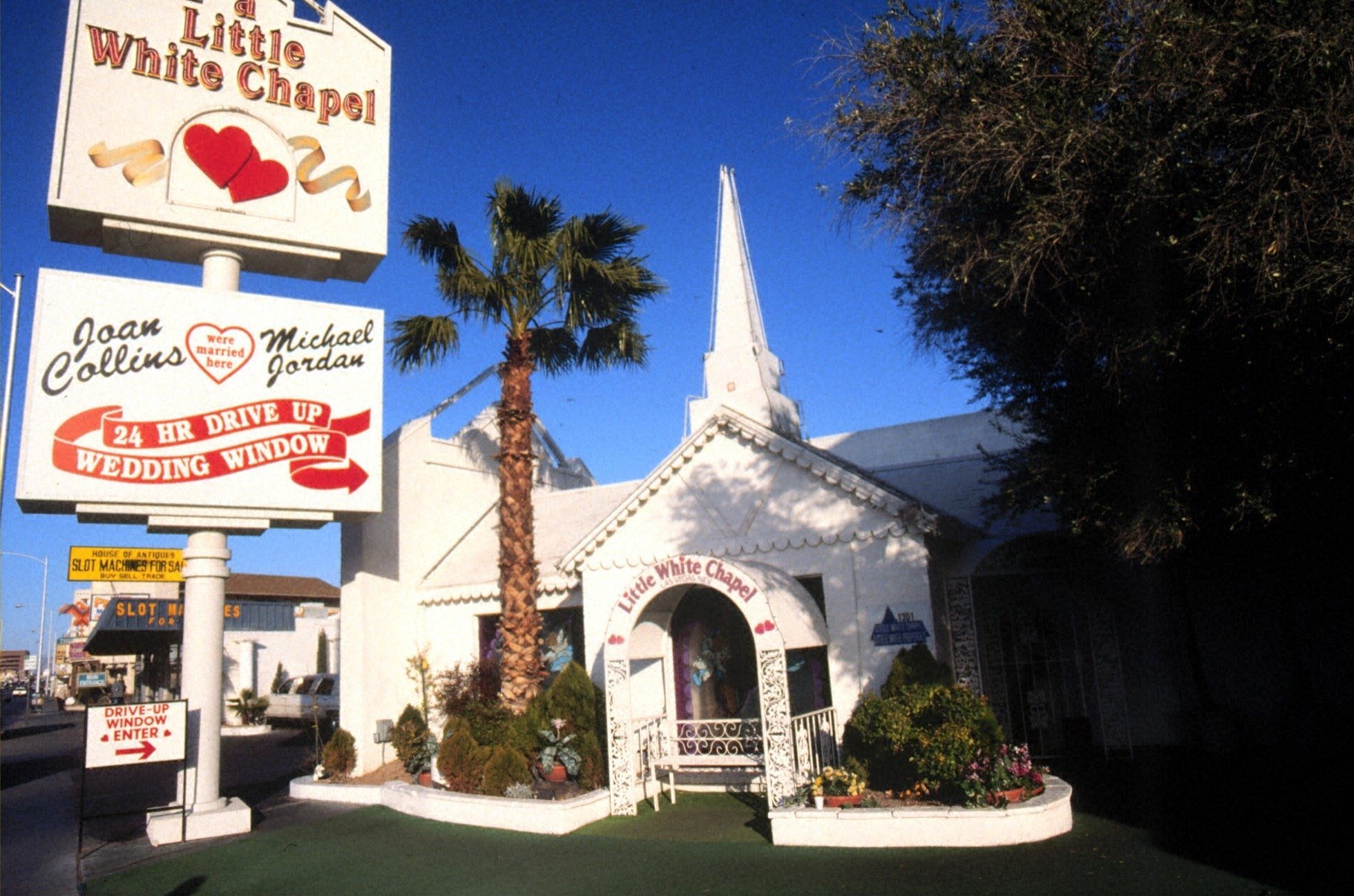 A Little White Chapel, Where Britney Spears Got Hitched, Is for Sale ...
