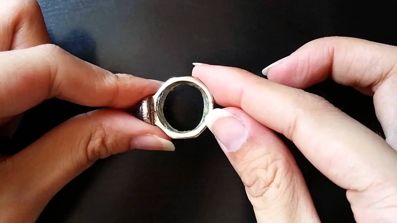 An effective and easy way to resize rings