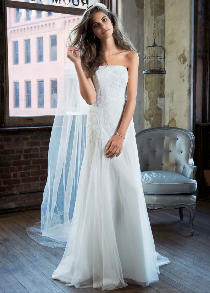 Be a wedding dress designer (Strapless Tulle Wedding Gown with Lace ...