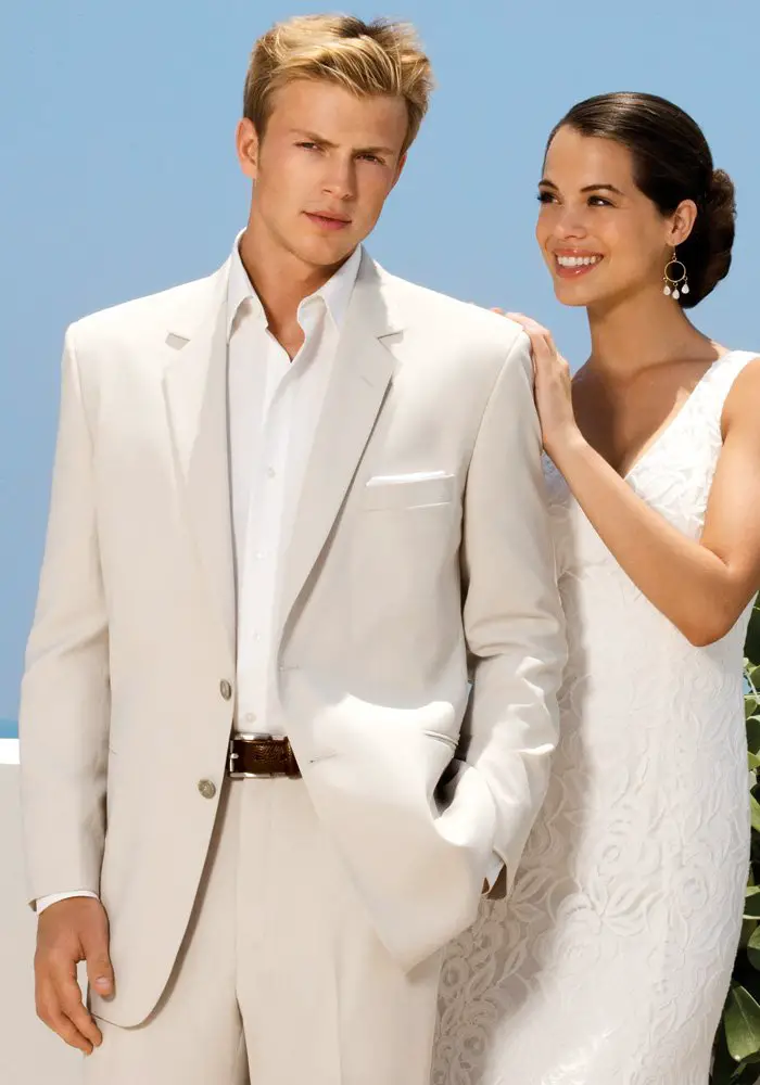 Destination Weddings: Beachside Tuxedos &  Suits