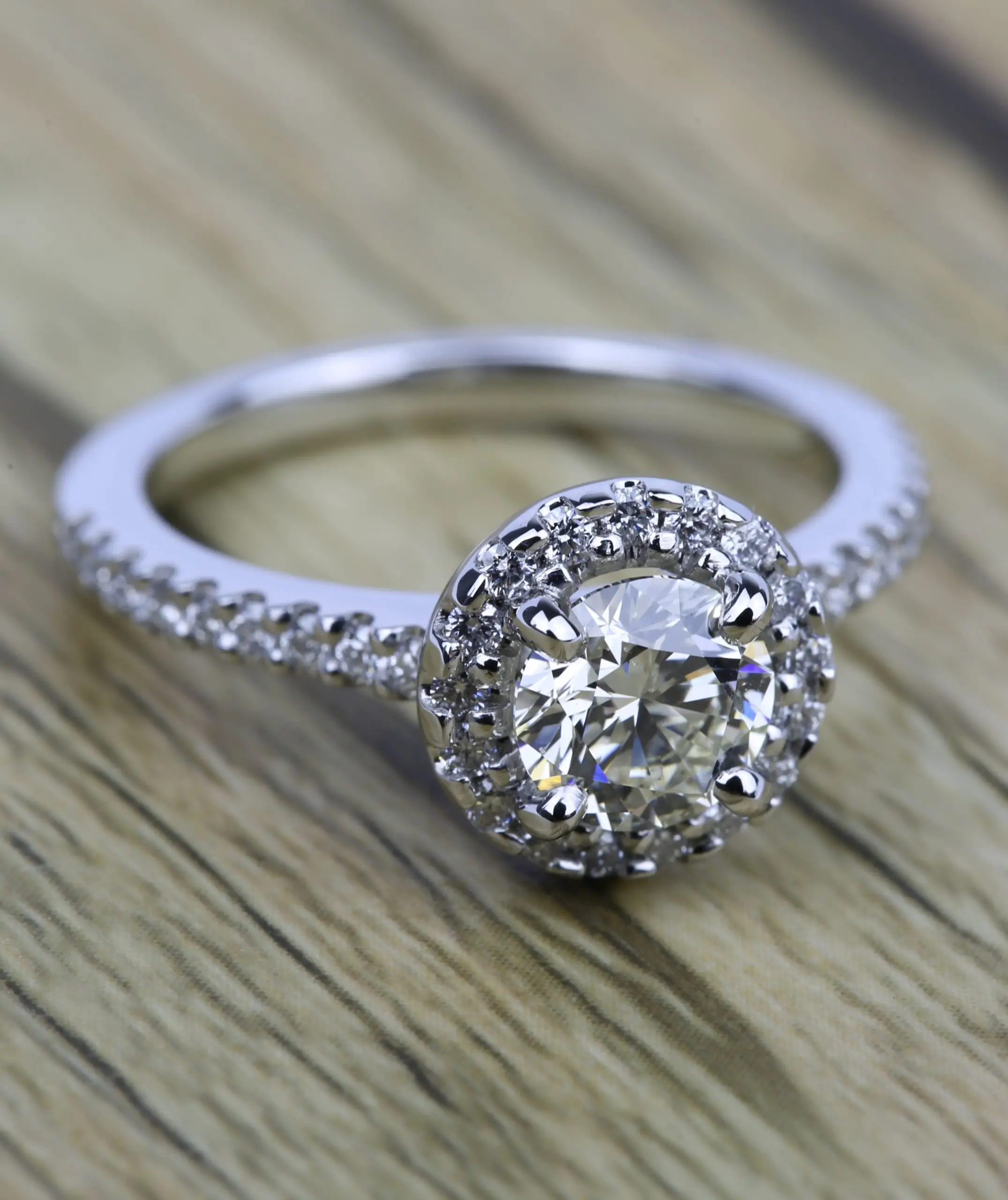 Floating Halo Diamond Engagement Ring in Platinum (0.92 ct ...