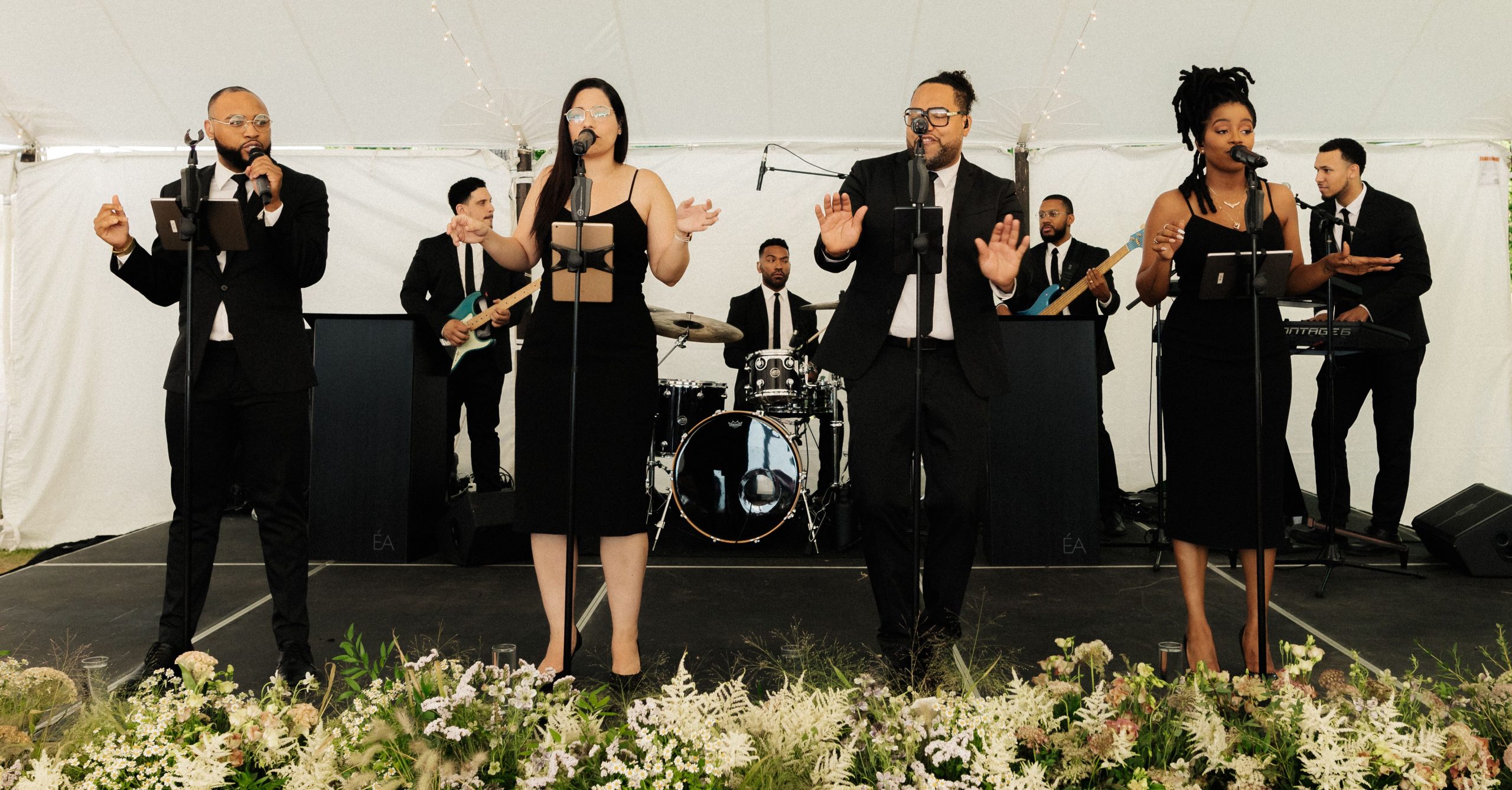 How Much Does It Cost to Hire a Live Wedding Band?