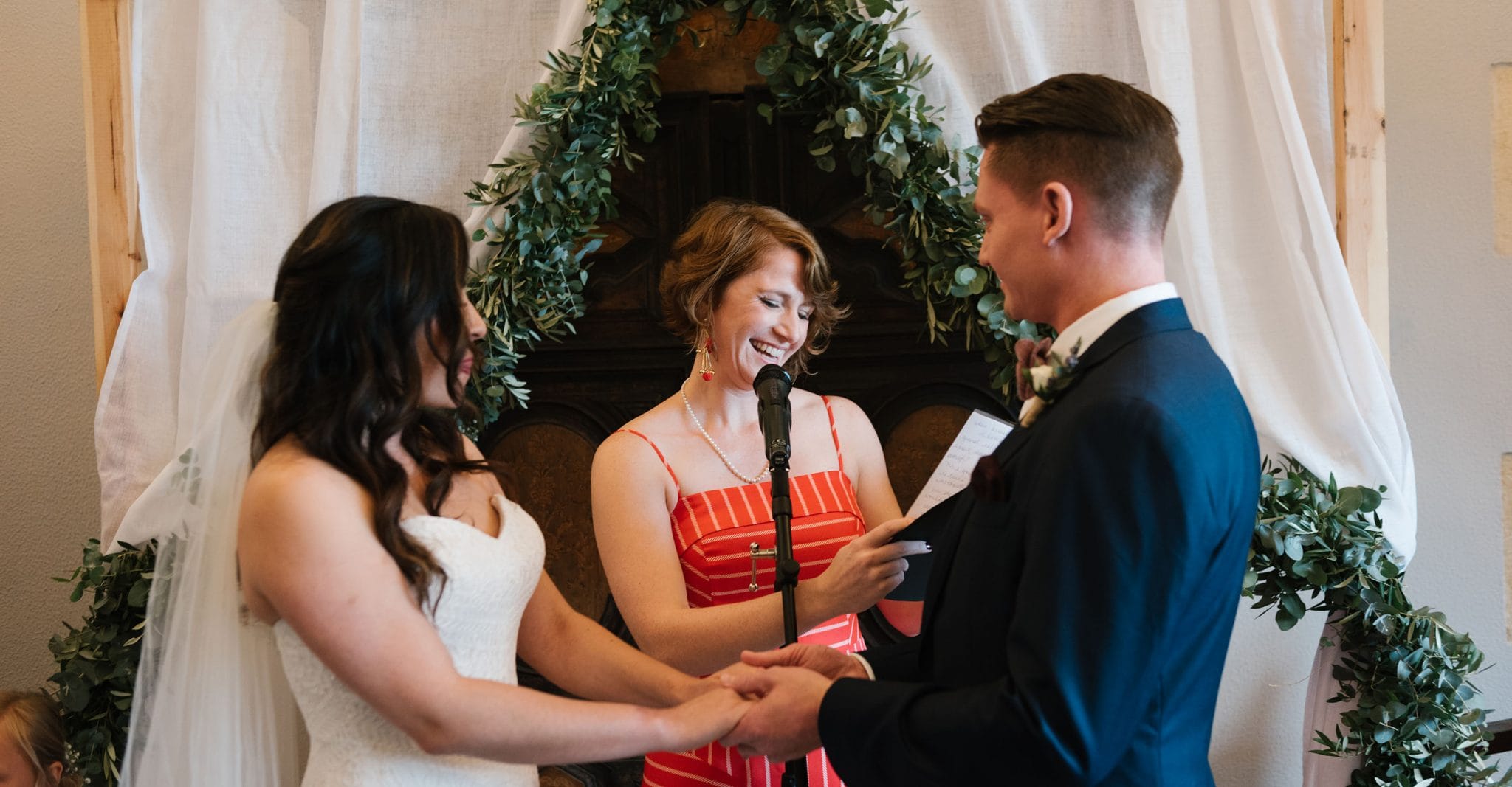 How to Become a Wedding Officiant in NYC in 3 Steps