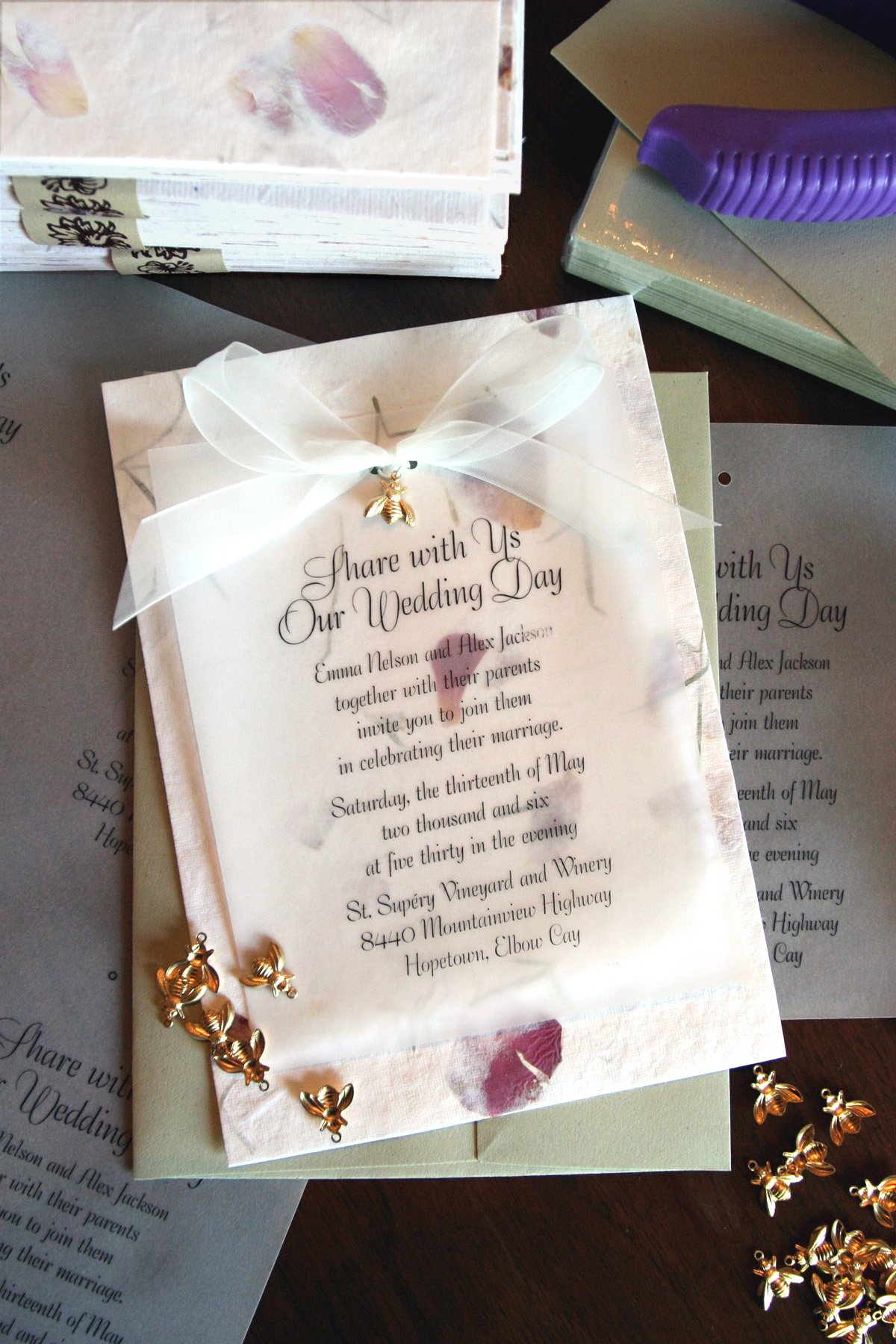 How to Create Wedding Invitations That Only Look Expensive