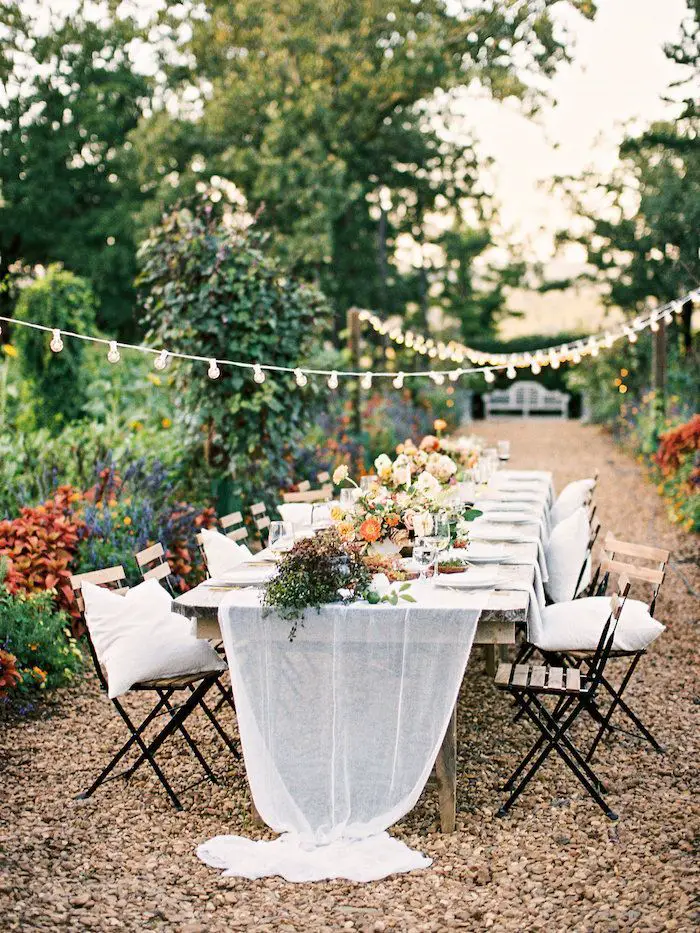 How to Decorate an Intimate Garden Wedding
