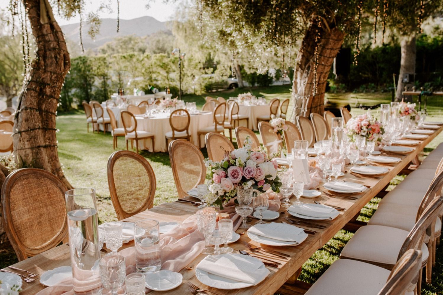 How To Have A Glamorous Midsummer Garden Wedding