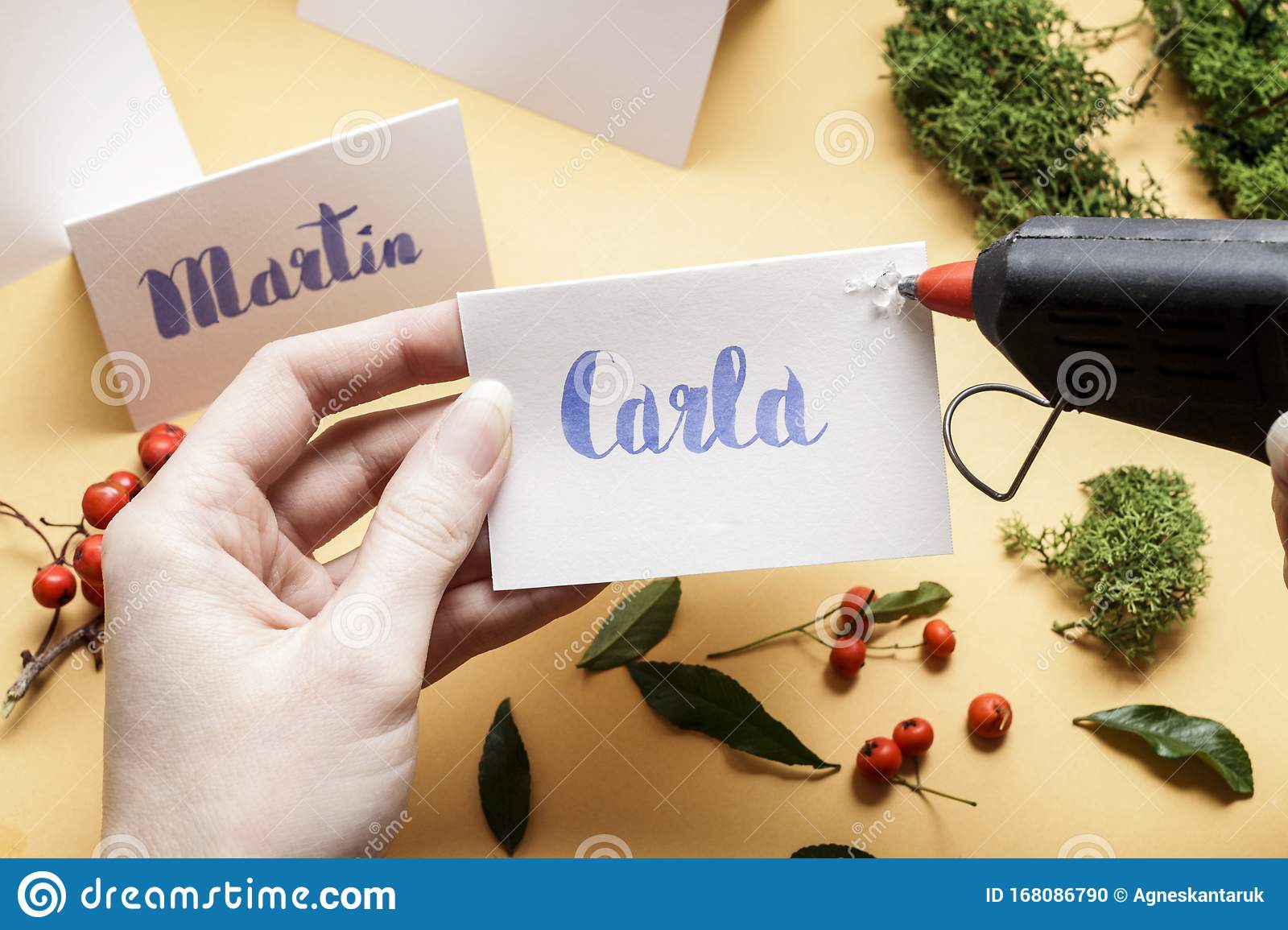 How To Make Wedding Place Name Cards With Handwritten ...