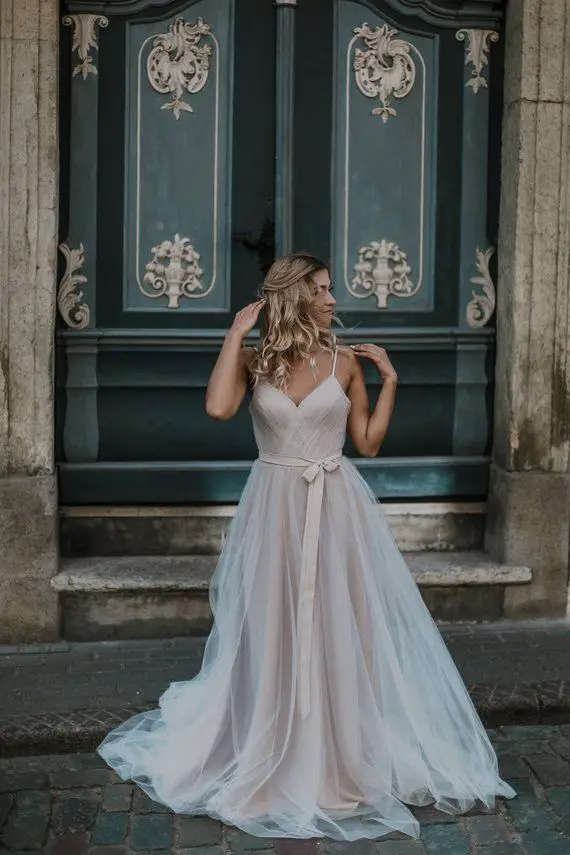 Lace Wedding Dress / Voluminous ruffle Tulle Wedding Dress ...