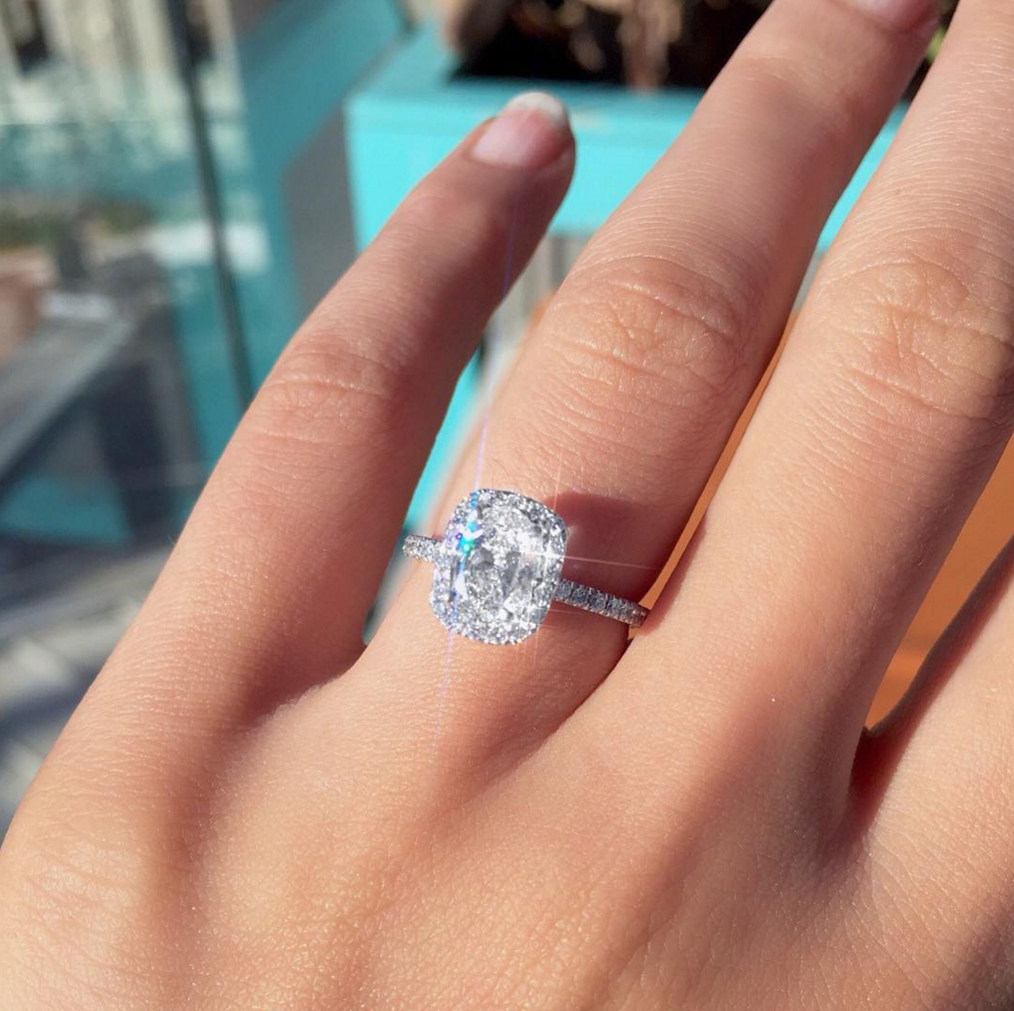 This Is How Much Brits Now Spend On Engagement Rings+#refinery29uk ...