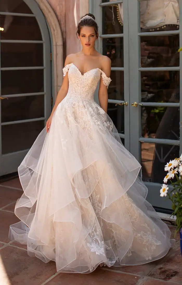 Types of Wedding Dress Sleeves: Which Style is Right For You?