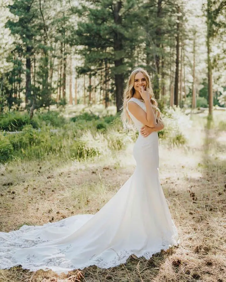 Utahâs Premier Bridal Shop on Instagram: âHow beautiful is our Bride ...