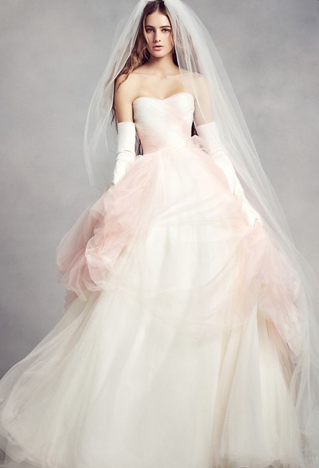 Vera Wang VW351322 Preowned Wedding Dress