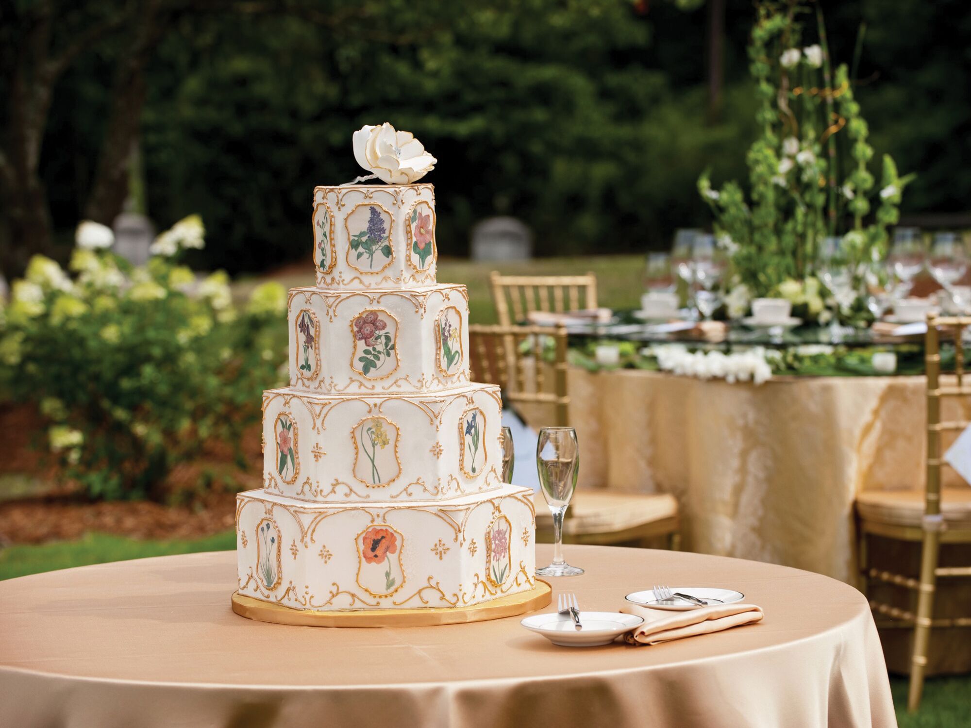 Wedding Cake: How Much Do Wedding Cakes Cost?