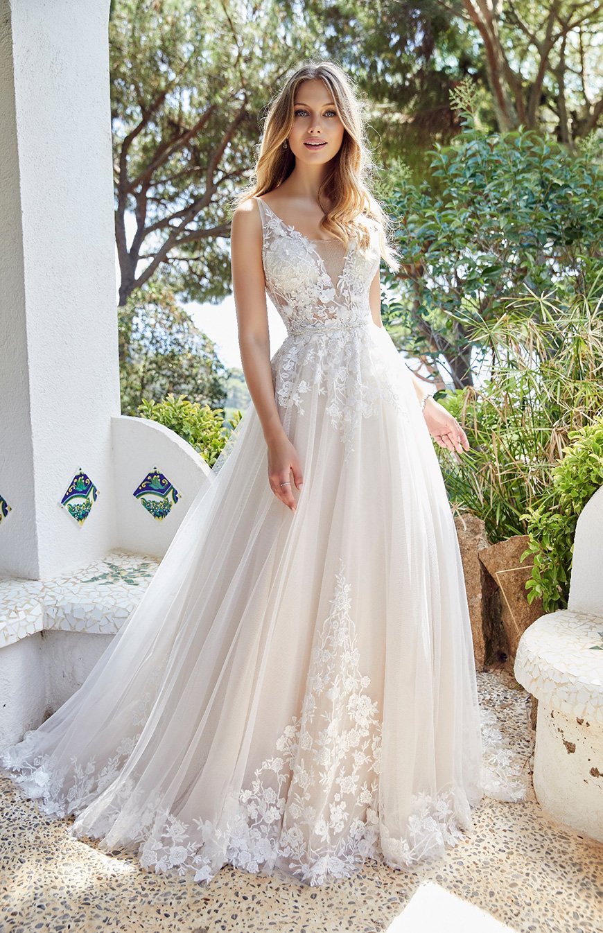 Wedding Dress Trends: 7 Looks Set To Sparkle In 2020