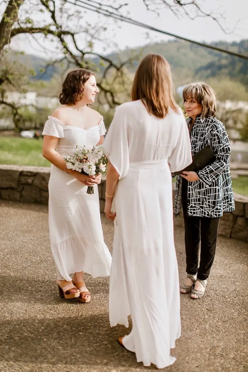 Wedding Officiant Portland Oregon
