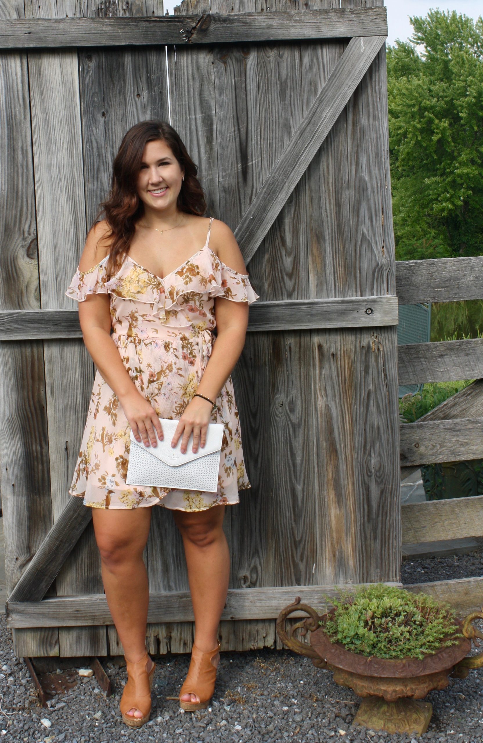 What to Wear to a Summer Barn Wedding