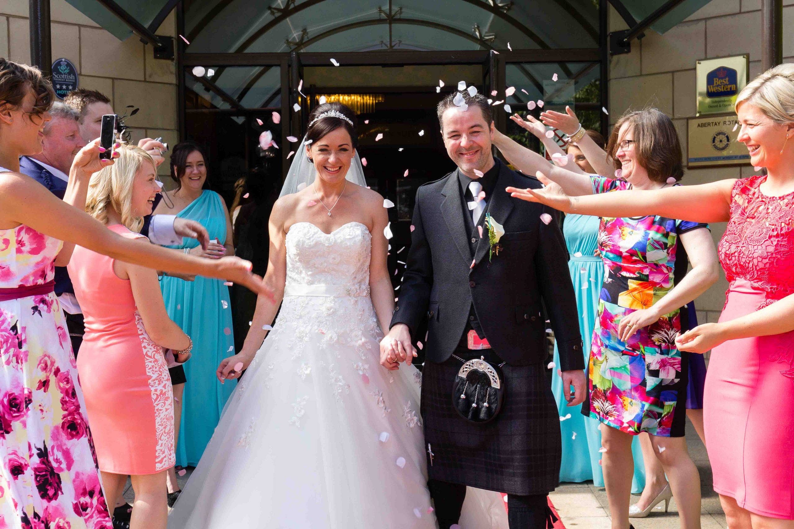 Why is professional wedding photography in Scotland so ...
